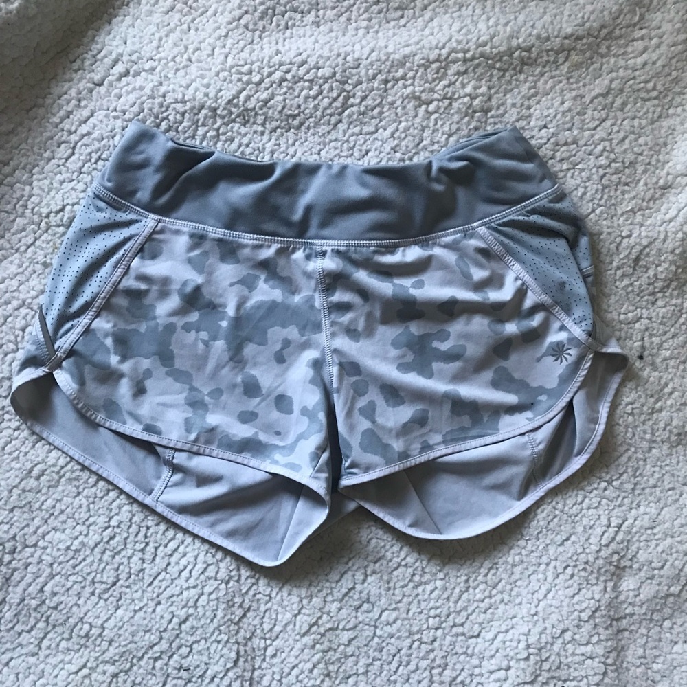 ATHLETA Track This Gray Shorts Size XS Gray White Athletic Performance